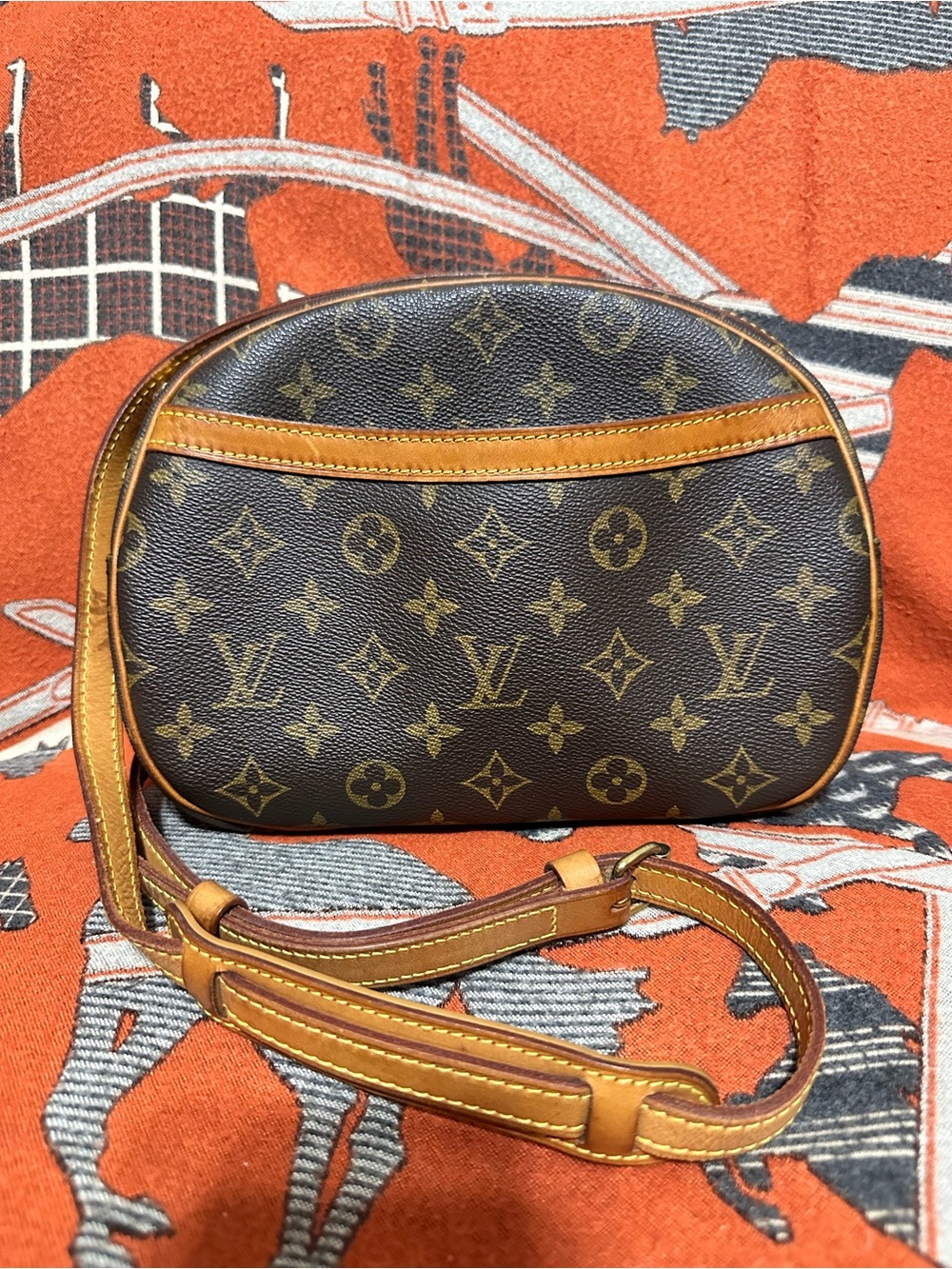 LOUIS VUITTON ❤️🌟NO0977 BLOIS MONOGRAM CROSSBODY BAG⭐️